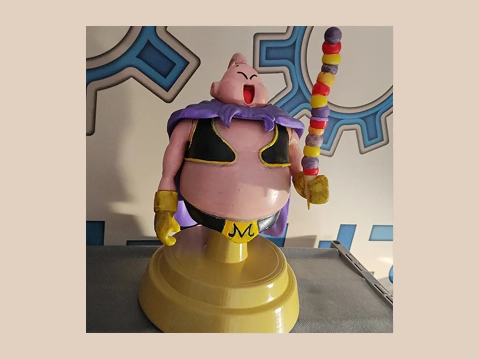 Majin Boo - Elementos Vectoriales Escudo Heráldico